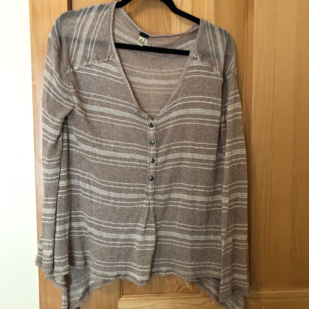 We The Free XS sweater top